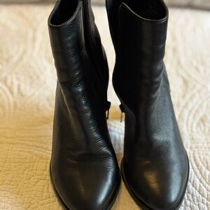Gianni Bini Black Leather Ankle Booties